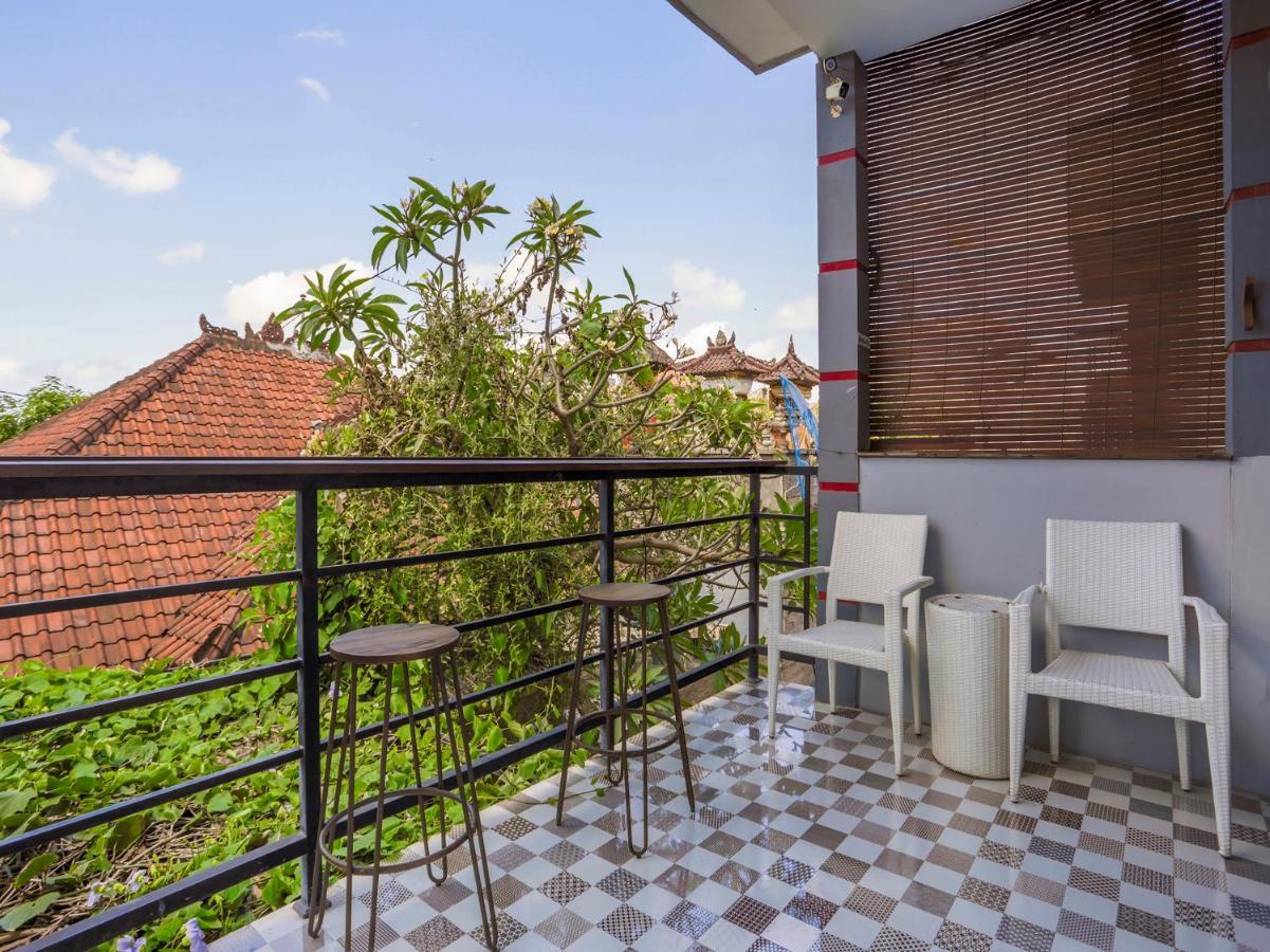 Oyo 3852 Valomia Guest House เดนปาซาร์ ภายนอก รูปภาพ