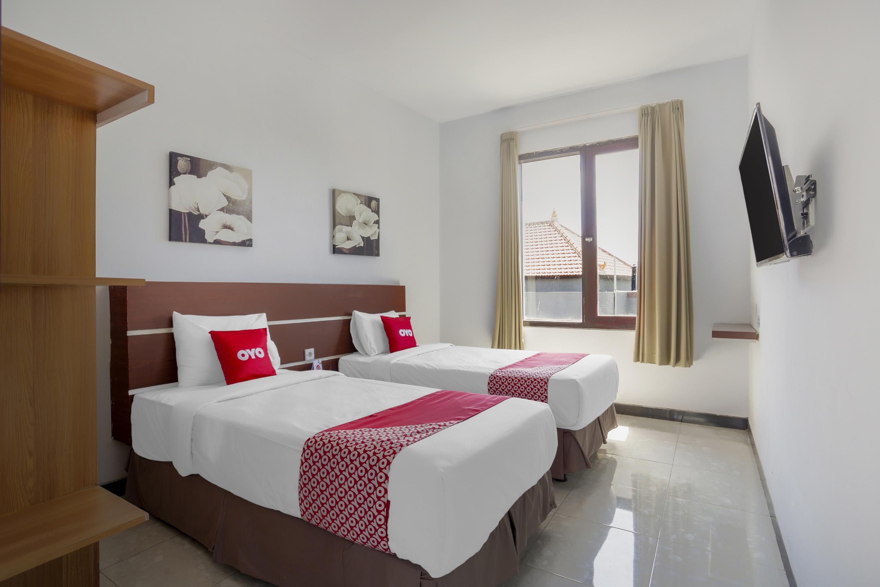 Oyo 3852 Valomia Guest House เดนปาซาร์ ภายนอก รูปภาพ