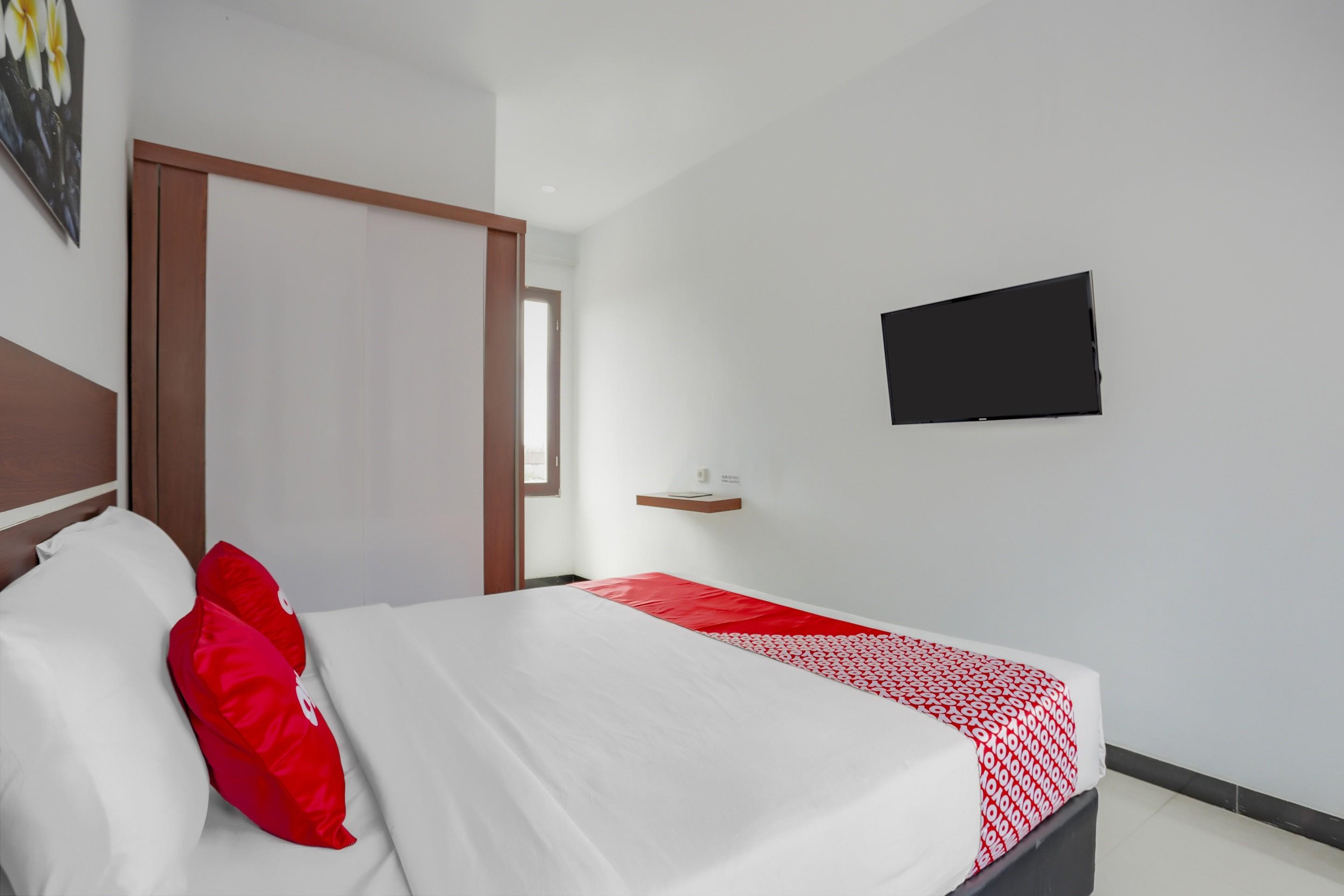 Oyo 3852 Valomia Guest House เดนปาซาร์ ภายนอก รูปภาพ